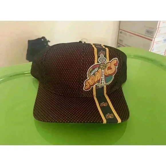 New Vintage Drew Pearson Seattle Sonics Adjustable Hat Red Yellow No Tags